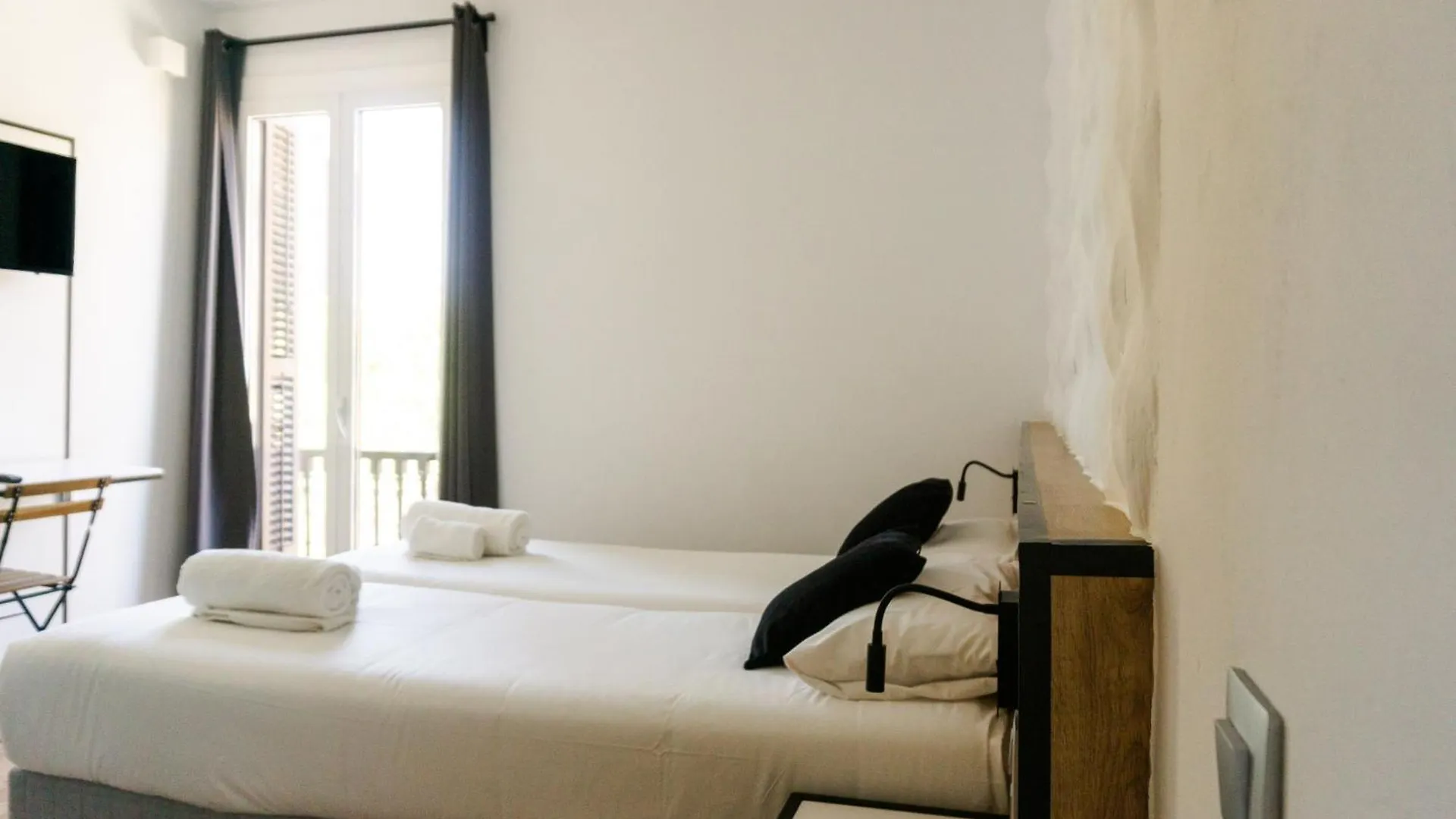** Guest house Fontanella Green House Barcelona Spain