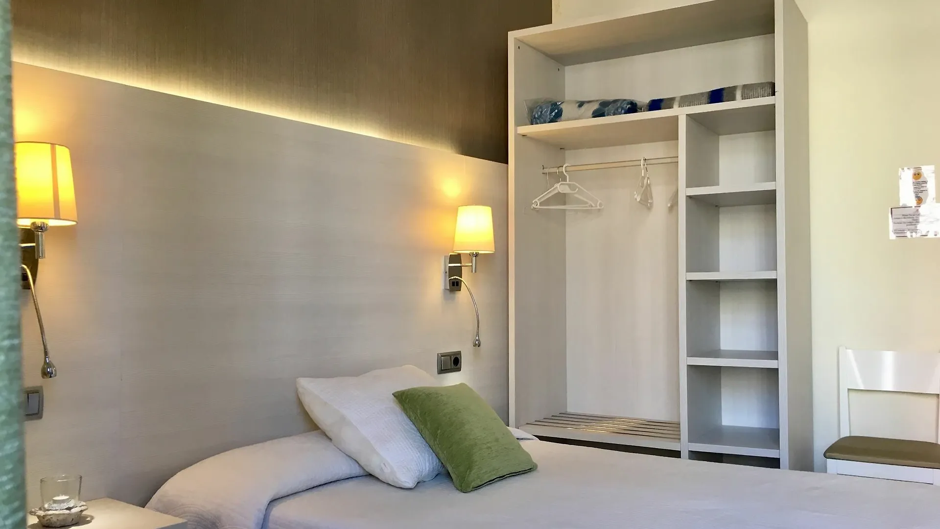 Fontanella Green House 바르셀로나 2*,  스페인